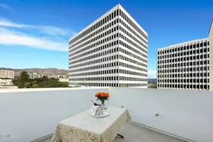 257 S Hudson Ave, Pasadena, CA 91101 - Photo 50