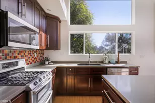 475 Rustic Dr, Los Angeles, CA 90065 - Photo 18