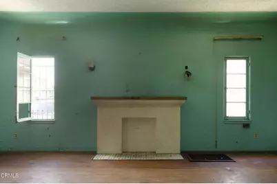 4523 W 18th Street, Los Angeles, CA 90019 - Photo 8