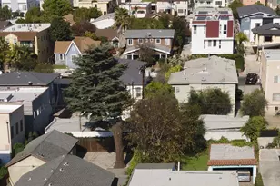 4523 W 18th St, Los Angeles, CA 90019 - Photo 2