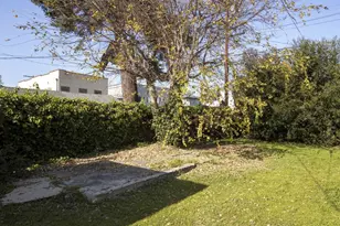 4523 W 18th St, Los Angeles, CA 90019 - Photo 16