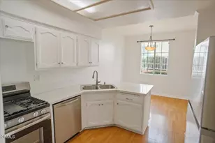 18114 Flynn Dr, Santa Clarita, CA 91387 - Photo 6