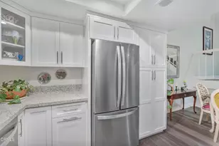 210 E Walnut Ave, Monrovia, CA 91016 - Photo 10