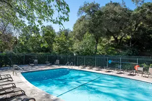 81 Barmore Ct, Glendale, CA 91206 - Photo 34