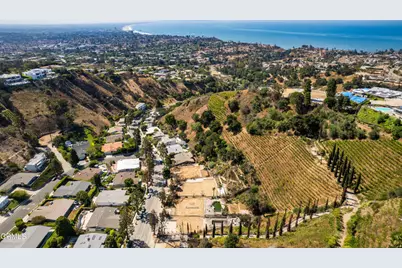 1227 Bienveneda Avenue, Pacific Palisades, CA 90272 - Photo 10