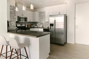 124 W Colorado St, Glendale, CA 91204 - Photo 26