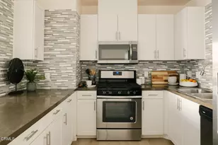 124 W Colorado St, Glendale, CA 91204 - Photo 24