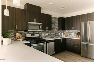 124 W Colorado St, Glendale, CA 91204 - Photo 28