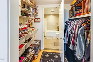 877 Francisco Street, Los Angeles, CA 90015 - Photo 18