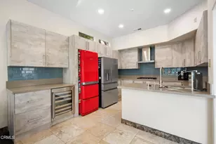 925 Calle La Primavera, Glendale, CA 91208 - Photo 12