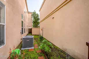 925 Calle La Primavera, Glendale, CA 91208 - Photo 38