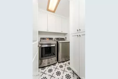 2042 Los Amigos Street, La Canada Flintridge, CA 91011 - Photo 20