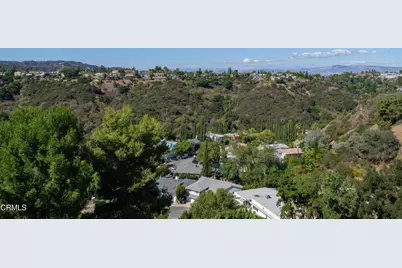 2385 Roscomare Road #F8, Los Angeles, CA 90077 - Photo 36