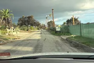 411 E Marigold St, Altadena, CA 91001 - Photo 4