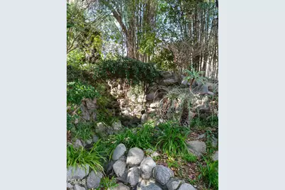 766 Canon Drive, Pasadena, CA 91106 - Photo 40