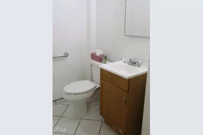 2421 E Colorado Boulevard, Pasadena, CA  - Photo 14