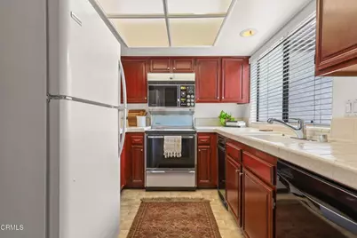 436 E Palm Avenue #301, Burbank, CA 91501 - Photo 8