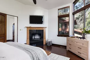 2217 Crescent Dr, Altadena, CA 91001 - Photo 34