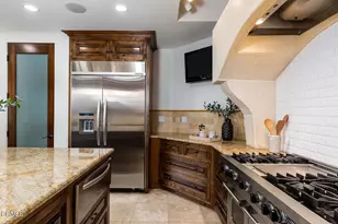 2217 Crescent Dr, Altadena, CA 91001 - Photo 14