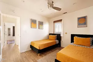 319 W 23rd St, Long Beach, CA 90806 - Photo 8