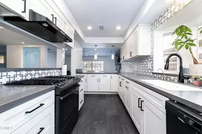 10037 Sunnybrae Avenue, Los Angeles, CA 91311 - Photo 12