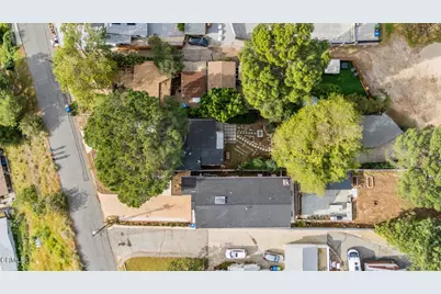 11060 Plainview Avenue, Los Angeles, CA 91042 - Photo 38