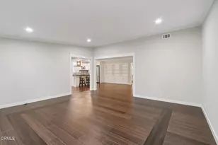 1255 Oak Cir Dr, Glendale, CA 91208 - Photo 18