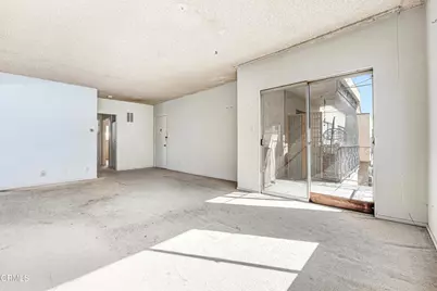 1749 N Edgemont Street, Los Angeles, CA 90027 - Photo 2