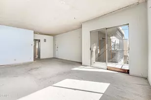 1749 N Edgemont St, Los Angeles, CA 90027 - Photo 2