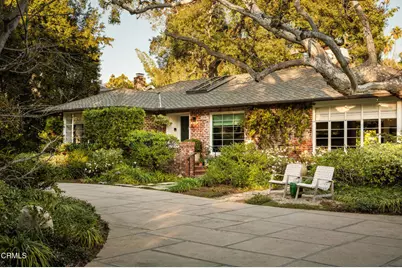 154 S Arroyo Boulevard, Pasadena, CA 91105 - Photo 2