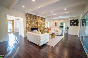 2460 Las Positas Rd, Glendale, CA 91208 - Photo 12