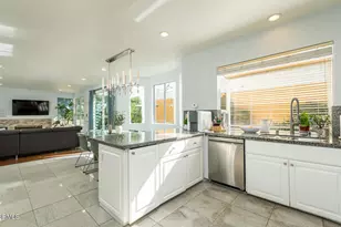 1985 Erin Way, Glendale, CA 91206 - Photo 18