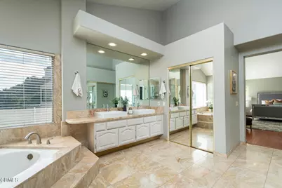 1985 Erin Way, Glendale, CA 91206 - Photo 38