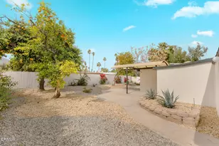 40851 Bob Hope Dr, Rancho Mirage, CA 92270 - Photo 28