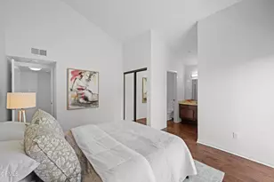 355 S Marengo Ave, Pasadena, CA 91101 - Photo 16