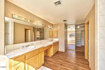 7176 Cataba Road, Oak Hills, CA 92344 - Photo 8
