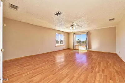 7176 Cataba Road, Oak Hills, CA 92344 - Photo 32
