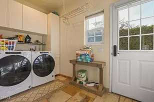 12244 Tiara St, Valley Village, CA 91607 - Photo 26