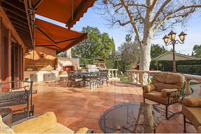 12244 Tiara Street, Valley Village, CA 91607 - Photo 32