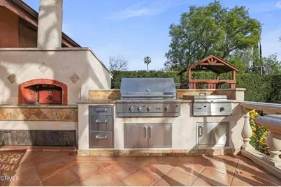 12244 Tiara Street, Valley Village, CA 91607 - Photo 34