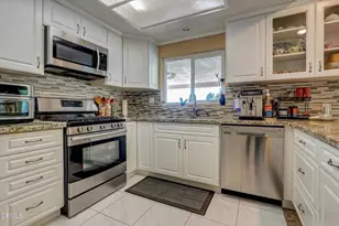 12477 Rajah St, Los Angeles, CA 91342 - Photo 16