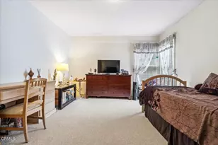 4959 Brewster Dr, Los Angeles, CA 91356 - Photo 52