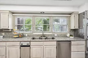 4959 Brewster Dr, Los Angeles, CA 91356 - Photo 26