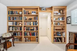 4959 Brewster Dr, Los Angeles, CA 91356 - Photo 22