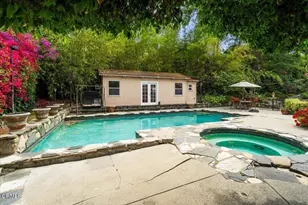 4959 Brewster Dr, Los Angeles, CA 91356 - Photo 60