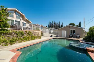 3550 Santa Carlotta St, Glendale, CA 91214 - Photo 2