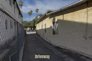 1104 N Lake Ave, Pasadena, CA 91104 - Photo 20