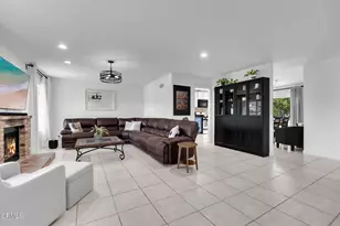 27800 Parkvale Dr, Santa Clarita, CA 91350 - Photo 8