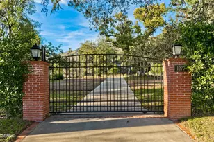 1277 Rubio St, Altadena, CA 91001 - Photo 2