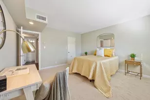 2386 E Del Mar Blvd, Pasadena, CA 91107 - Photo 14